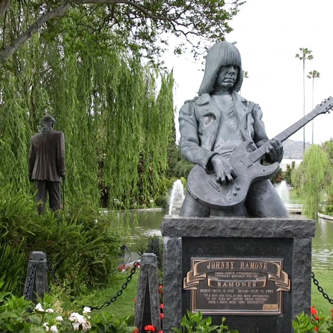 Hollywood Forever Cemetery - 1