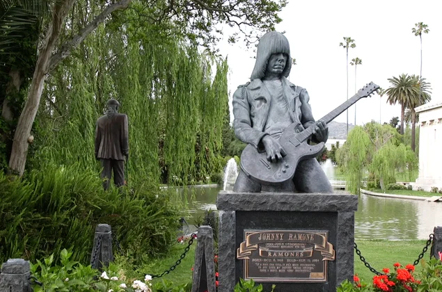 Hollywood Forever Cemetery - 1