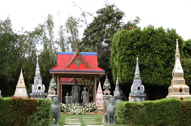 Hollywood Forever Cemetery - 4